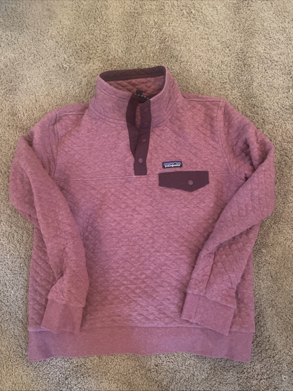 Patagonia Quilted Snap Pullover in Mauve with Plum Trim